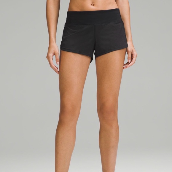 lululemon athletica Pants - lululemon Speed up Black Athletic Shorts. Size 4, 4 inch inseam